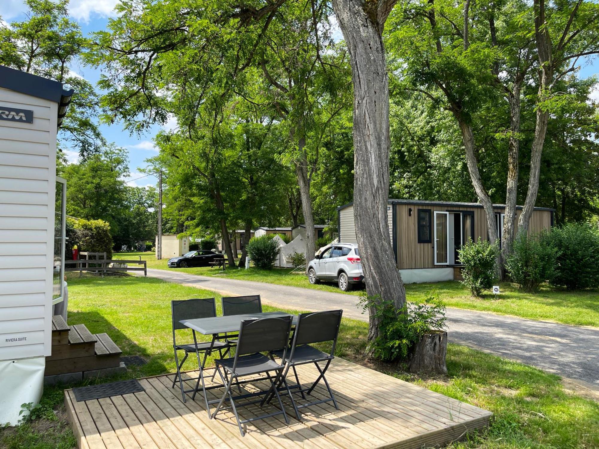 Camping Les Portes De Sancerre Saint-Satur المظهر الخارجي الصورة
